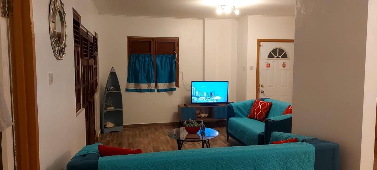 Amazing Beach View Apartments カストリーズ エクステリア 写真