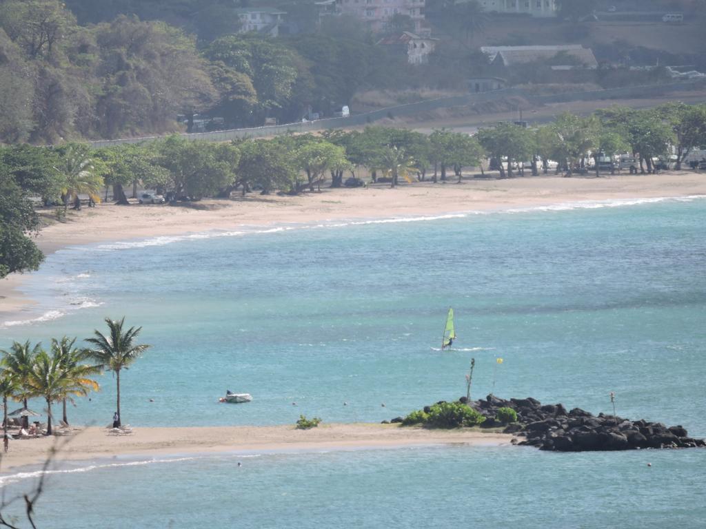 Amazing Beach View Apartments カストリーズ エクステリア 写真